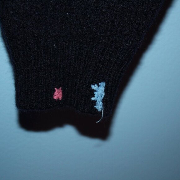 L.L.Bean Men's Large 100% Wool Md in Scotland Colored Patches Crew Neck Sweater - Picture 14 of 16